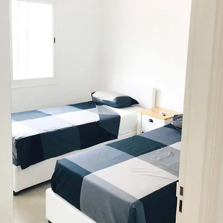 Margherita's San Eugenio Apartment *